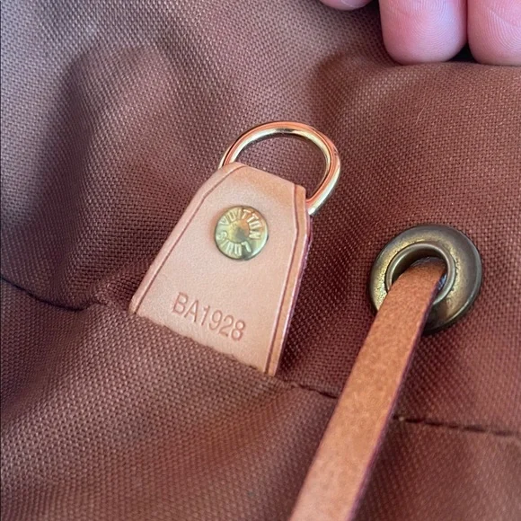 Louis Vuitton Montsouris GM vintage buckle monogram - Picture 2 of 14